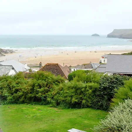 Polmeor Holiday home *