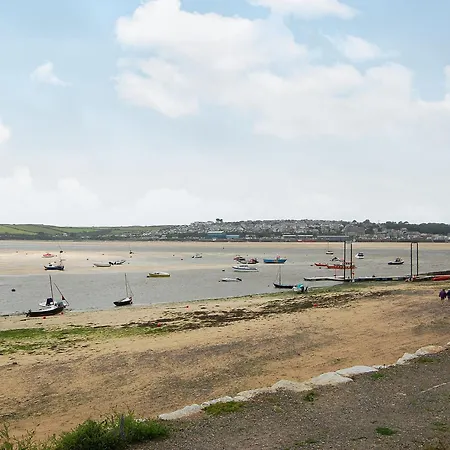Holiday home Polmeor