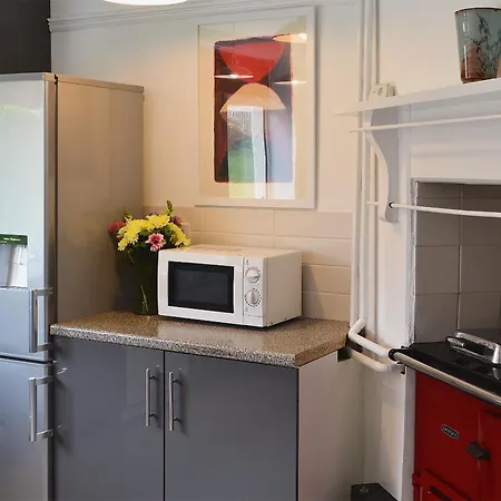 Polmeor Holiday home *